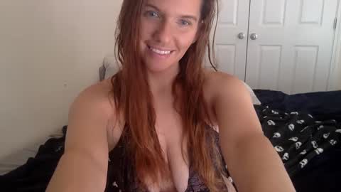 Snapshot of lexiial0 chatting on 01-28-25, 05:35 Alexia L. online show from 01-28-25, 05:35