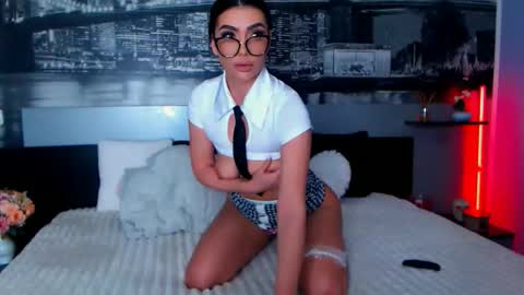 Amalia online show from 03-03-26, 03:51