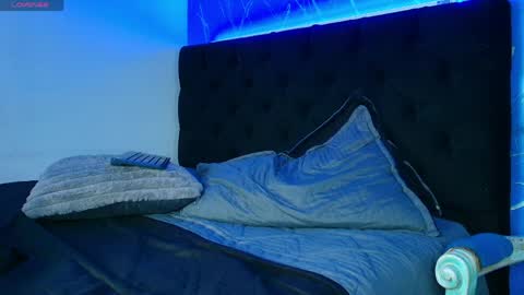 Lexter Blue online show from 05-09-26, 01:11