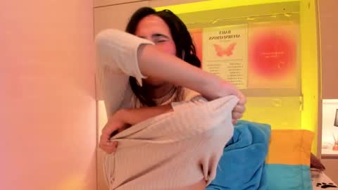 L I A  online show from 10-28-25, 04:16