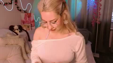 Lily online show from 07-03-26, 03:13