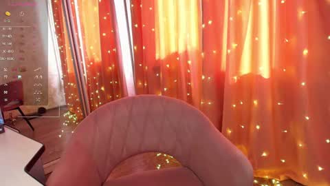 Snapshot of leyaloveee chatting on 06-14-26, 02:24 Your Leya online show from 06-14-26, 02:24
