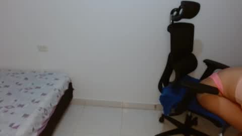 leydy_day online show from 11-21-25, 09:24