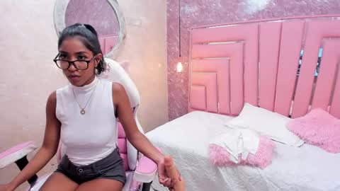 Leyla online show from 12-30-24, 03:24