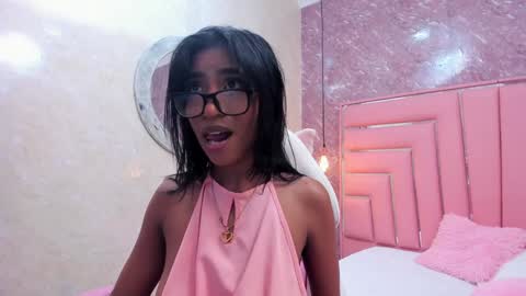 Leyla online show from 01-04-25, 03:07