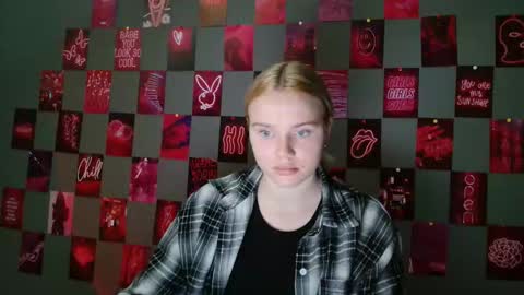 Leyla online show from 09-22-25, 06:04