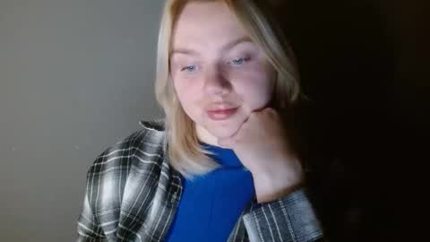 Leyla online show from 02-22-26, 03:40