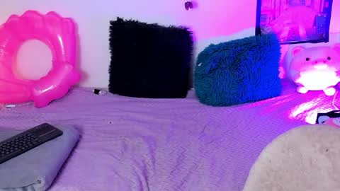 Leyla Miller online show from 06-03-26, 04:23