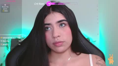 Snapshot of leyla_sans chatting on 01-28-25, 05:00 Leyla online show from 01-28-25, 05:00