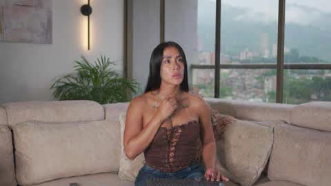 Snapshot of leyla_steel chatting on 05-02-26, 10:37 INSTA leylasteel model online show from 05-02-26, 10:37