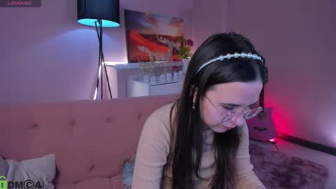 leylamirage online show from 03-01-26, 12:18