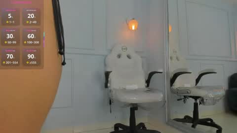 Snapshot of leylarusso chatting on 05-09-26, 07:30 Leyla online show from 05-09-26, 07:30