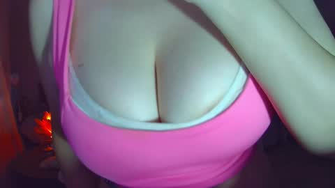 Snapshot of leysun7777 chatting on 10-02-25, 02:40 Leysun7 online show from 10-02-25, 02:40