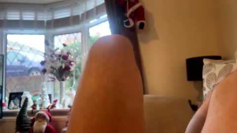 leyton66 online show from 12-17-25, 11:27