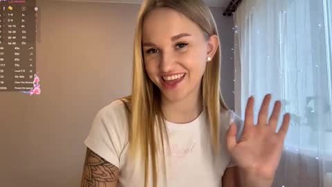 Mia online show from 12-02-25, 11:26