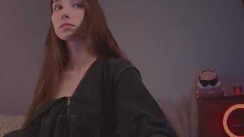 Liza online show from 04-19-26, 04:56