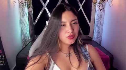 Snapshot of lia_14_ chatting on 01-07-25, 05:20 Lia online show from 01-07-25, 05:20