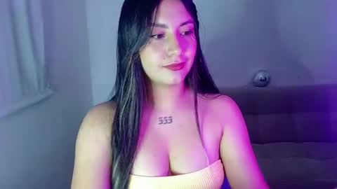 Lia  online show from 06-23-26, 11:36