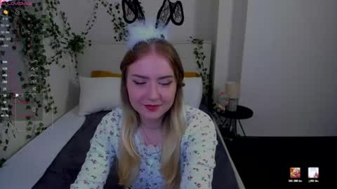 Snapshot of lia_candy_ chatting on 06-22-26, 02:02 Lia online show from 06-22-26, 02:02