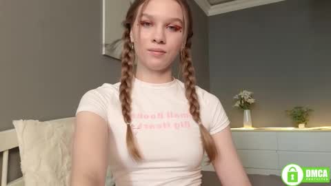 Lia  online show from 09-20-25, 09:43