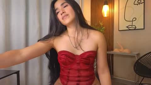 Snapshot of lia_mar_ chatting on 10-15-25, 06:19 LIA online show from 10-15-25, 06:19