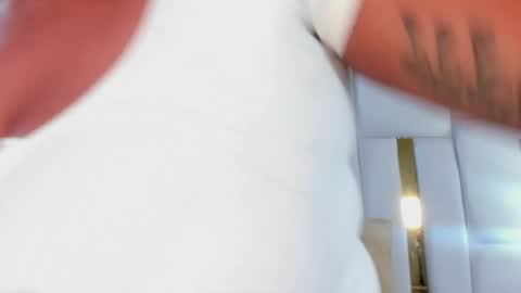 lia_mariana online show from 03-21-26, 06:18