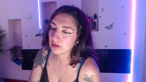 Snapshot of lia_mitch chatting on 12-09-24, 10:20 Lia Mitch online show from 12-09-24, 10:20