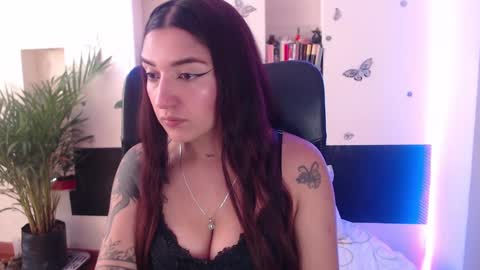 Snapshot of lia_mitch chatting on 03-05-25, 06:56 Lia Mitch online show from 03-05-25, 06:56