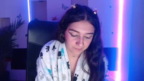 Snapshot of lia_mitch chatting on 03-07-25, 08:02 Lia Mitch online show from 03-07-25, 08:02