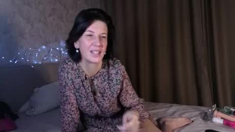 lia_reyn online show from 11-16-25, 02:28