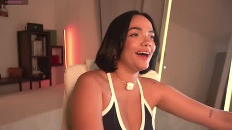 Snapshot of lia_russo_ chatting on 06-17-26, 09:27 Lia online show from 06-17-26, 09:27