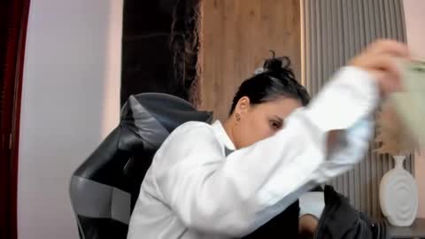 Snapshot of lia_sexx19 chatting on 06-02-26, 02:24 Lia online show from 06-02-26, 02:24