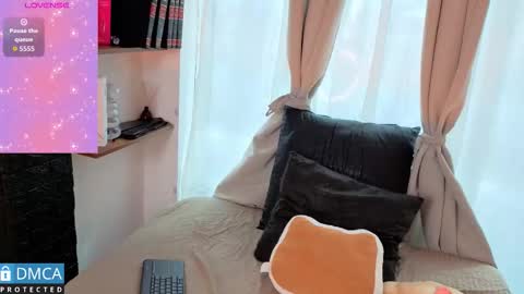 lia summer1 online show from 11-01-25, 07:05