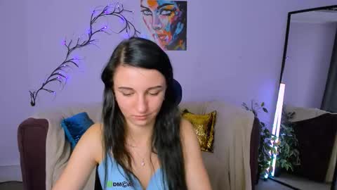 Snapshot of lia_sunset chatting on 09-15-25, 05:57 Lia online show from 09-15-25, 05:57