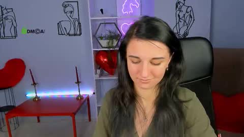 Snapshot of lia_sunset chatting on 09-24-25, 12:41 Lia online show from 09-24-25, 12:41