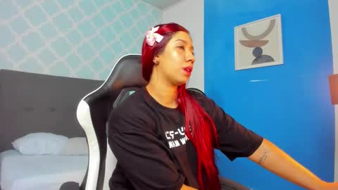 lia_violetta online show from 12-15-25, 07:29