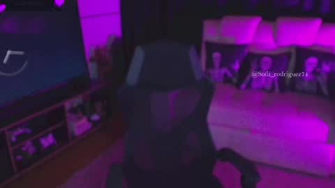 Snapshot of liaa_rodriguezz chatting on 03-01-25, 12:17 Liaa online show from 03-01-25, 12:17