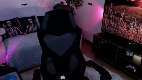 Snapshot of liaa_rodriguezz chatting on 10-12-25, 10:31 Liaa online show from 10-12-25, 10:31