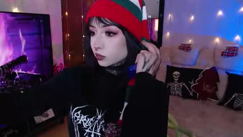 Liaa  online show from 12-20-25, 02:18