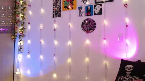 Liaa  online show from 05-15-26, 11:01