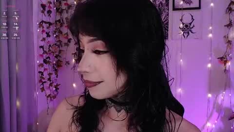 Liaa  online show from 06-25-26, 12:21
