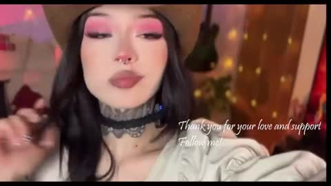 Liaa  online show from 06-28-26, 05:02