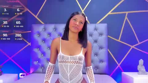 Snapshot of liaa_taylor1 chatting on 09-13-25, 06:18 Lia online show from 09-13-25, 06:18