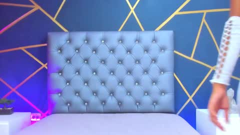 Snapshot of liaa_taylor1 chatting on 10-01-25, 07:31 Lia online show from 10-01-25, 07:31