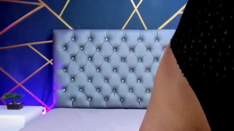 Snapshot of liaa_taylor1 chatting on 10-02-25, 07:21 Lia online show from 10-02-25, 07:21