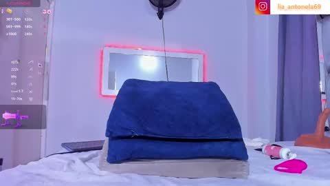 Antonela online show from 02-20-25, 05:29