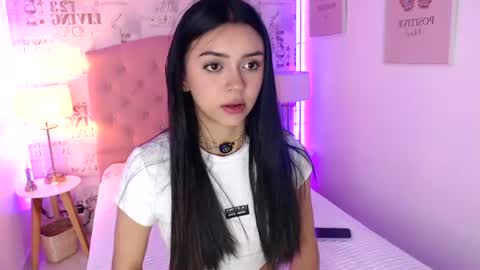 Lia 3 online show from 07-06-26, 12:02