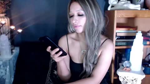 Lia Divina online show from 01-07-25, 05:54