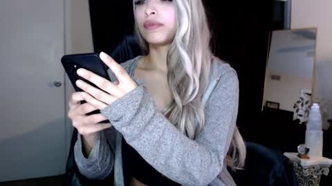 Lia Divina online show from 03-12-25, 07:35