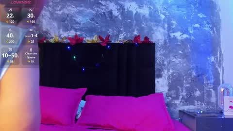 Lia online show from 12-18-24, 06:10